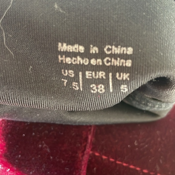 Beautiful  deep burgundy velvet sock heeled boots - Picture 7 of 7